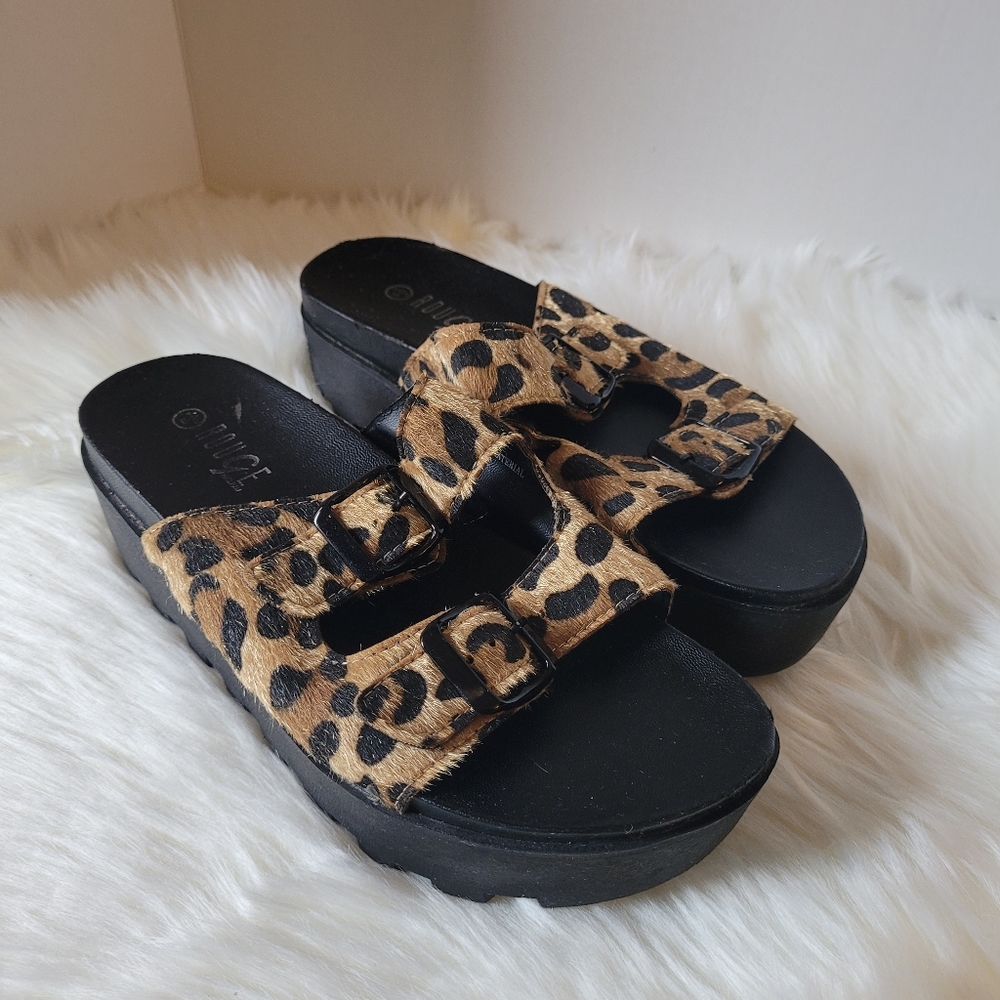 ROUGE Leopard platform slides